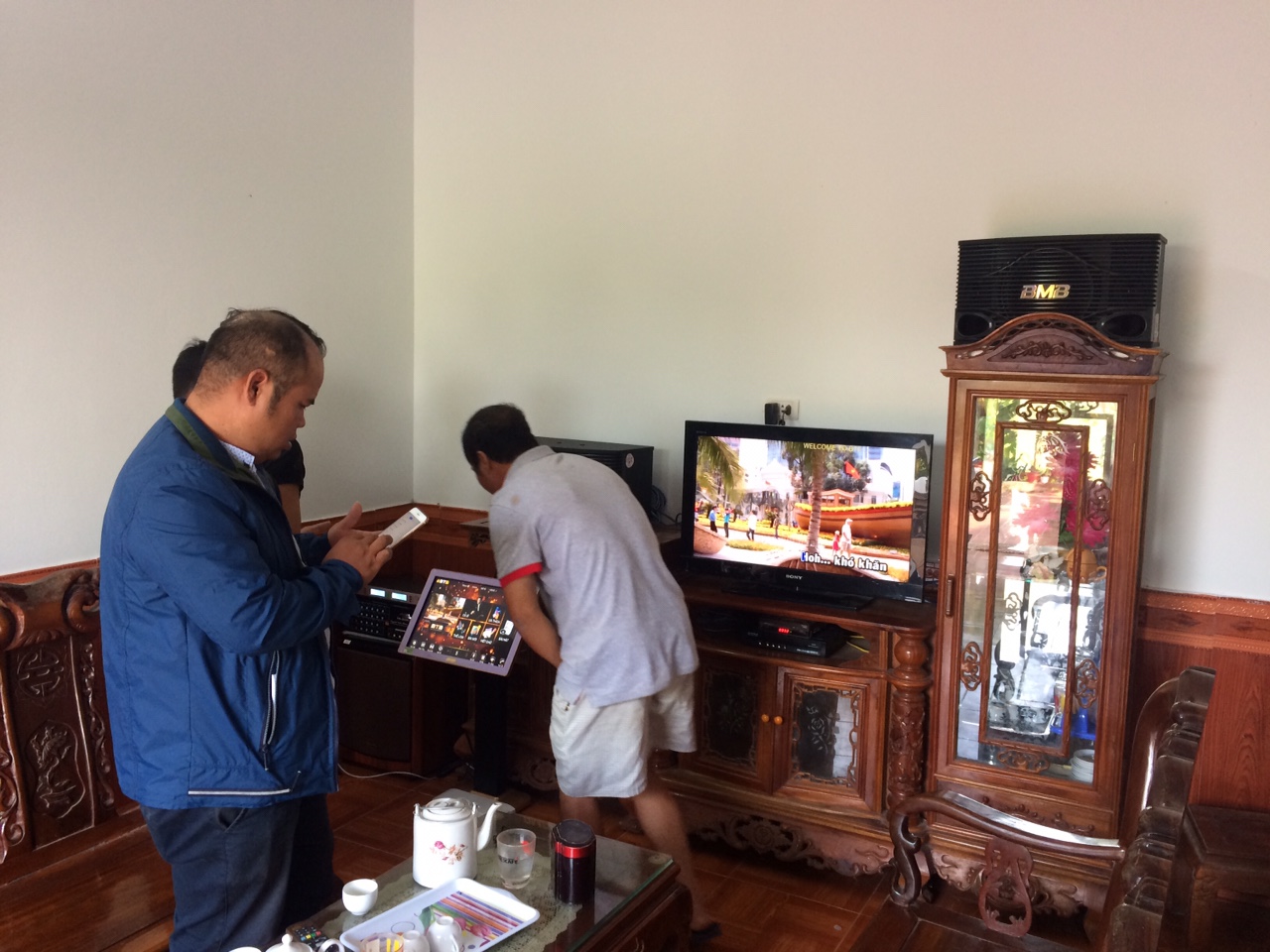 dan-karaoke-gia-dinh-tai-luc-nam-bac-giang-h1 dan-karaoke-gia-dinh-tai-luc-nam-bac-giang-h1