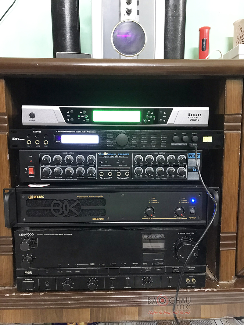 Dàn karaoke gia đình anh Tuấn h3