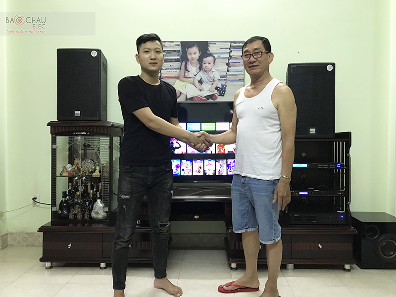 D&agrave;n karaoke gia đ&igrave;nh ch&uacute; H&ugrave;ng h5