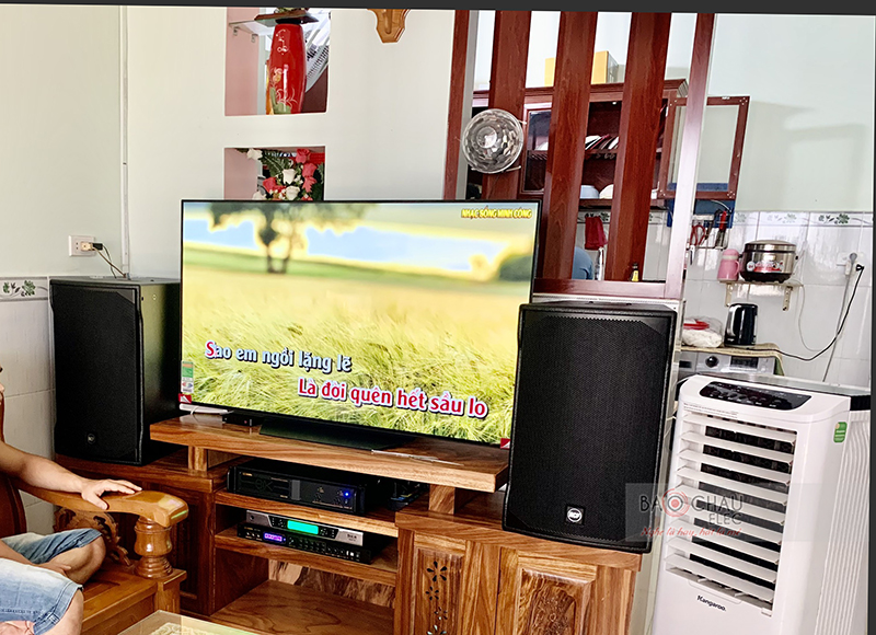 Dàn karaoke gia đình anh Hoài h4