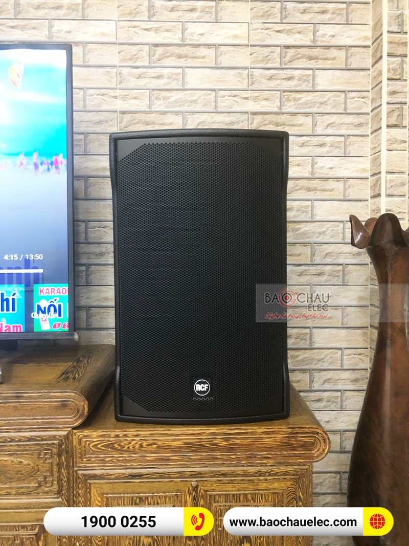 Dàn karaoke gia đình chị Thủy