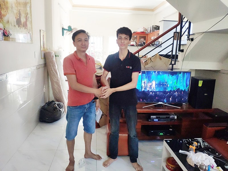 dàn karaoke Domus cho gia đình anh Quang ở Bình Chánh h5