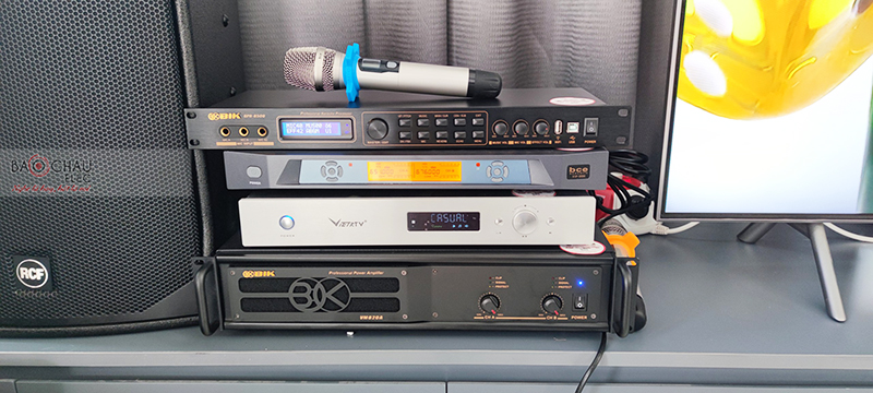 Dàn karaoke gia đình anh Bình h3