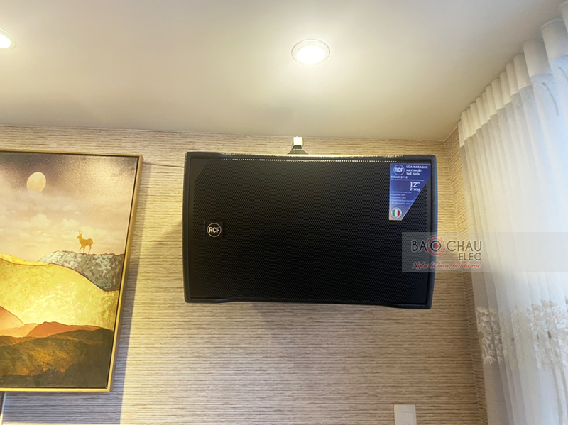 Dàn karaoke gia đình anh Hưng h2