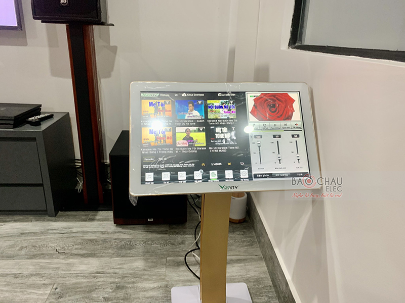 Dàn karaoke gia đình anh Long h4