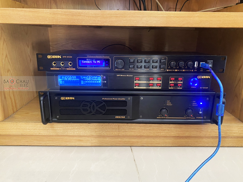 Dàn karaoke gia đình anh Toàn h3