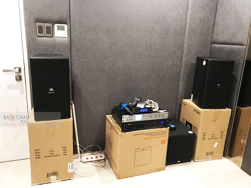 Dàn karaoke gia đình chị Trang h5