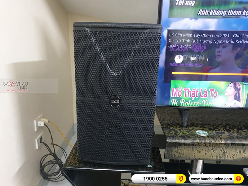 Dàn karaoke gia đình anh Bắc