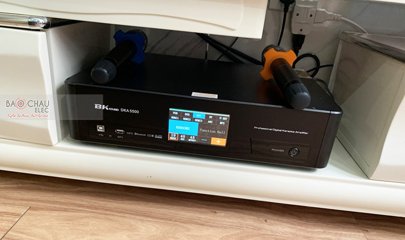 Digital Karaoke Power Amplifier BKSound DKA 5500 (Kèm micro không dây)