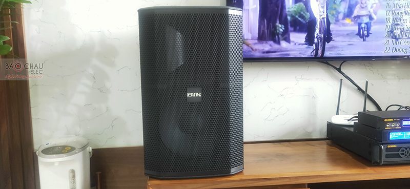 Dàn karaoke gia đình chị Thu h1