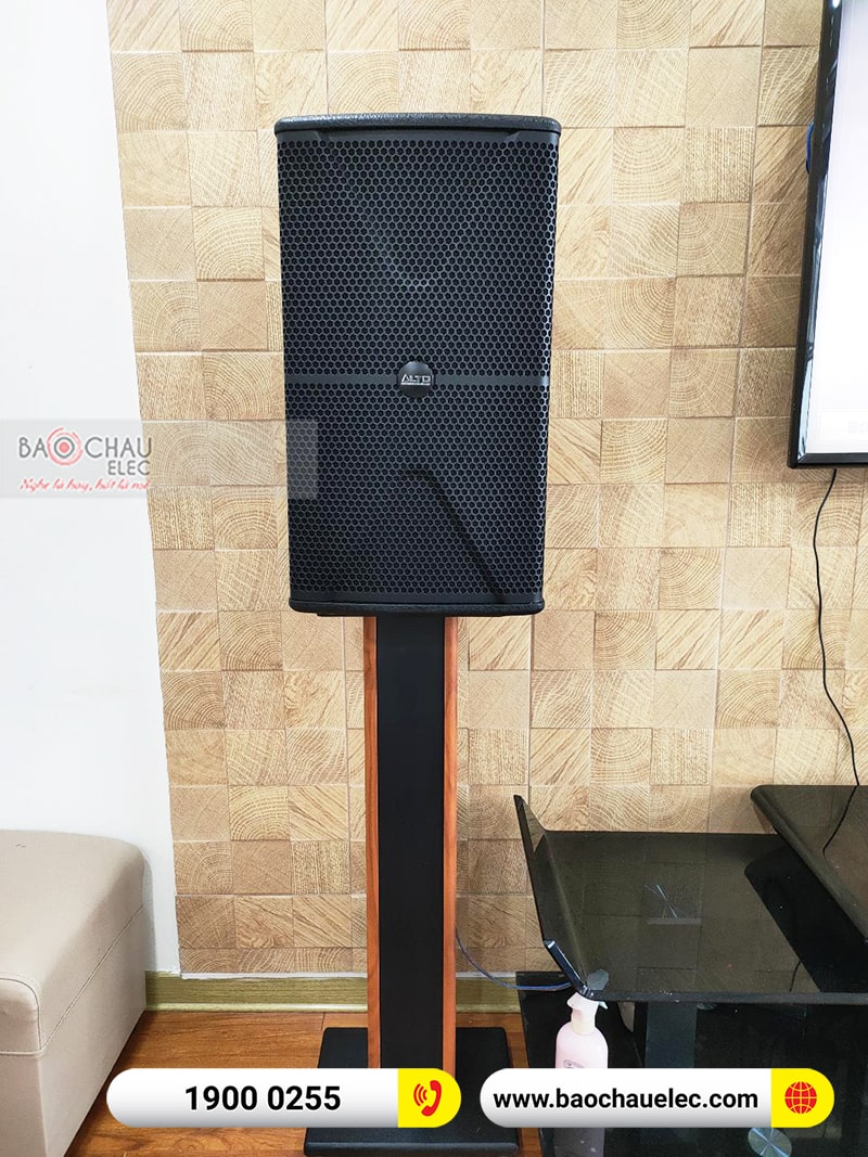 Dàn karaoke gia đình chị Thủy