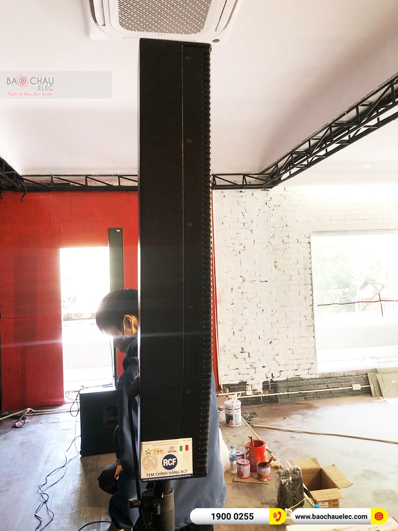 Lắp đặt bộ loa RCF EVOX 12 di động trị giá gần 130 triệu cho nhà hàng tại Hà Nội 