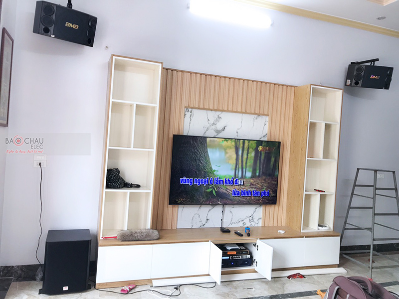 Lắp đặt dàn karaoke gia đình anh Linh tại Nam Định (BMB 880SE, Crown T5, X6 Luxury, SW612B, UGX12 Gold)