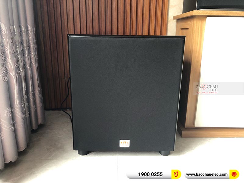 Dàn karaoke gia đình anh Phong