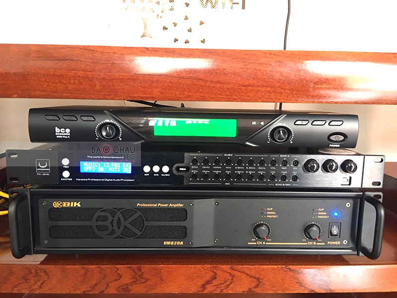 d&agrave;n karaoke cho gia đ&igrave;nh anh Trịnh h3