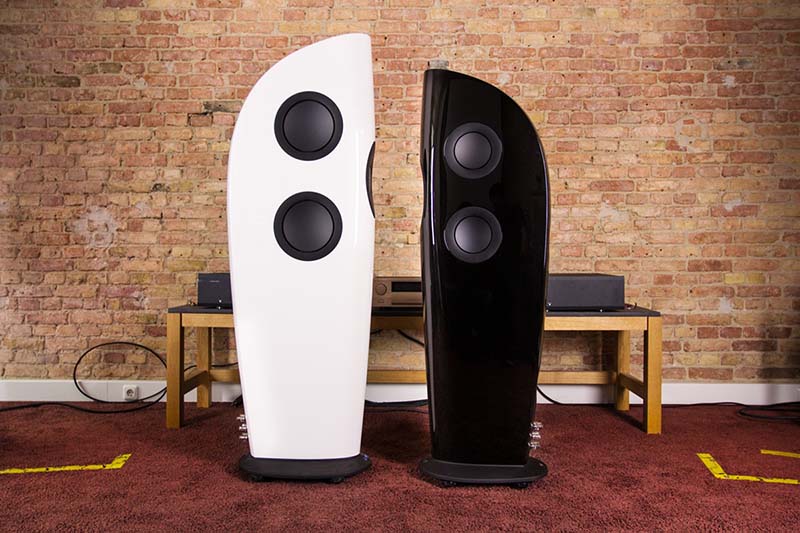 Loa KEF Blade Two Meta 