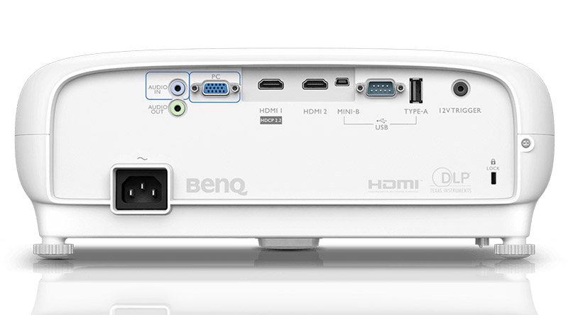 Máy chiếu BenQ W1700M với hệ thống cổng kết nối đa dạng 