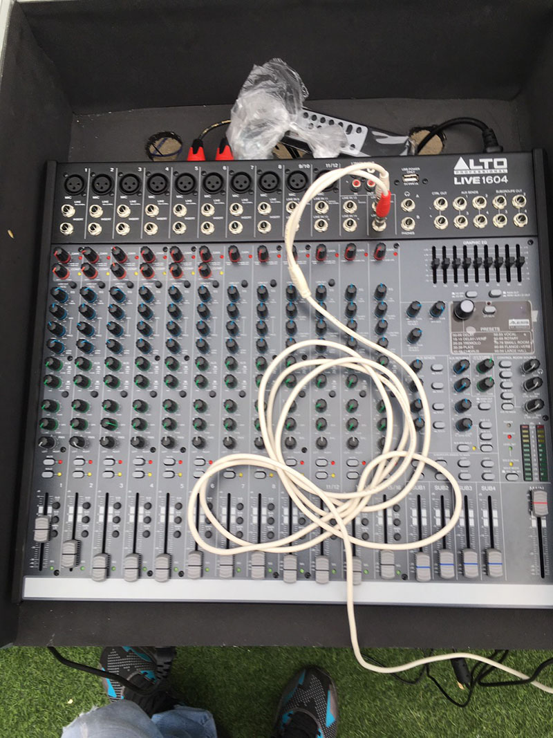 Bàn mixer Alto Live1604 (16kênh/4bus)