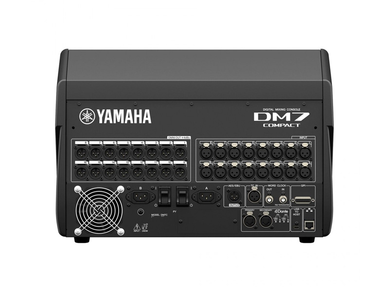 Mixer Yamaha DM7 Compact