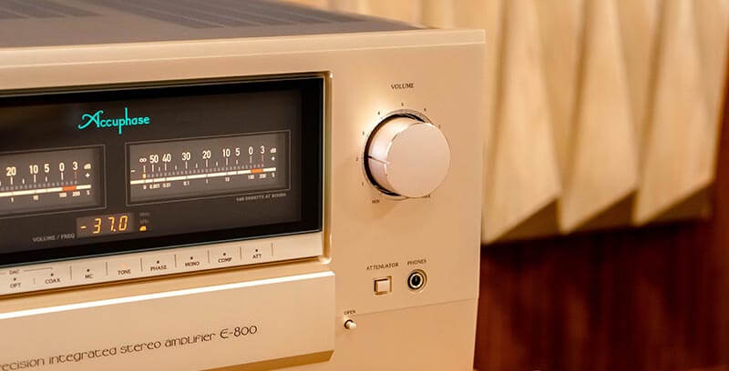 Amply Accuphase E800