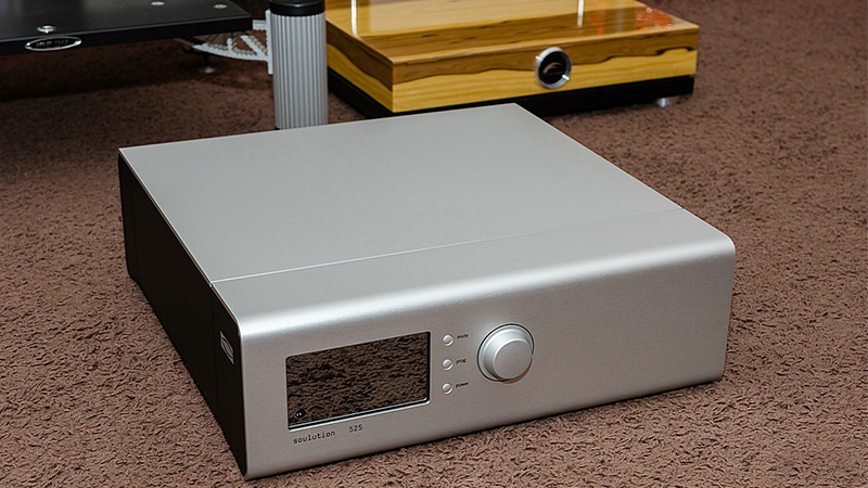 Pre Amplifier Soulution 525