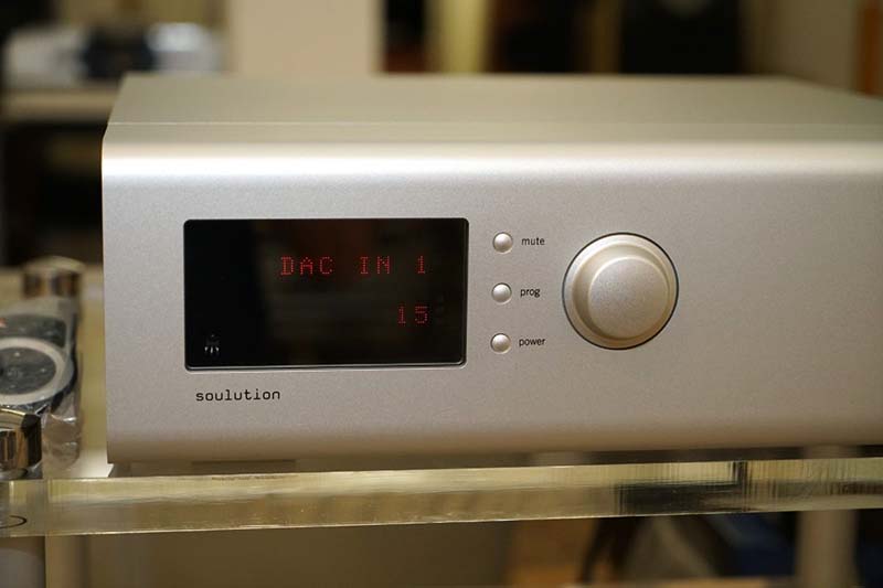 Preamplifier Soulution 520