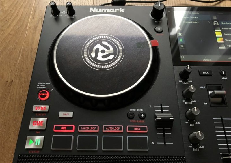 Bàn DJ Numark Mixstream Pro 