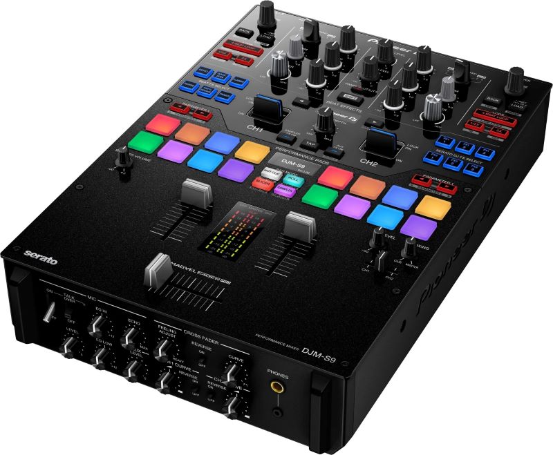 Bàn DJ là gì? Tại sao cần dùng bàn DJ nhằm mix nhạc