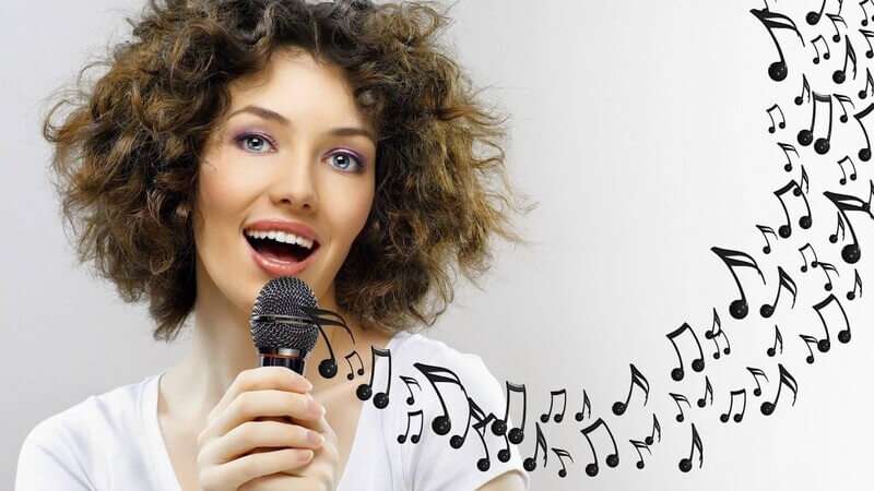 Cách cải thiện giọng hát tại nhà với bộ dàn karaoke gia đình