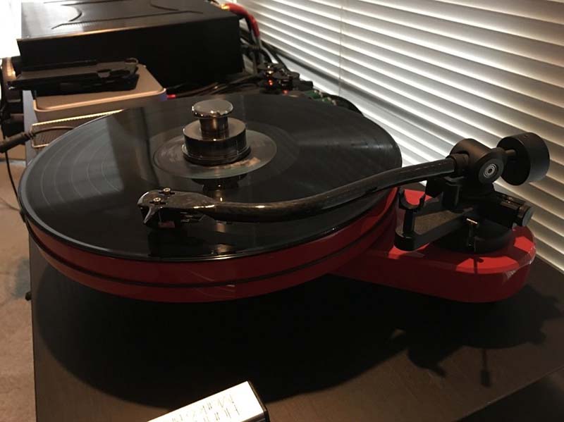 Mâm đĩa than Pro-Ject RPM 1 Carbon