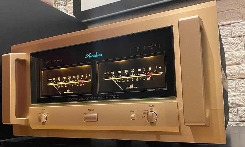 Power Amply Accuphase P-7500