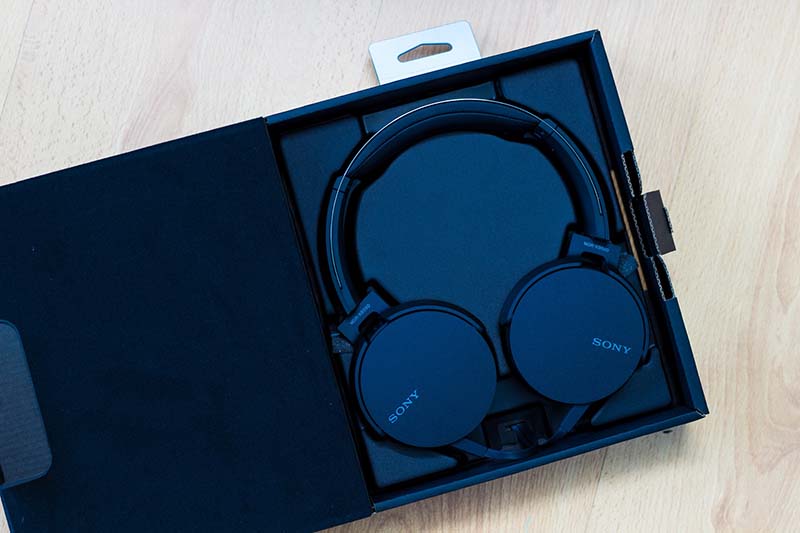 Tai nghe Sony MDR-XB550AP