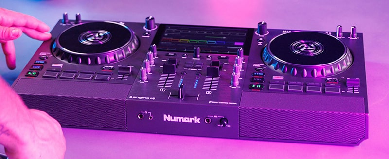 Bàn DJ Numark Mixstream Pro Go