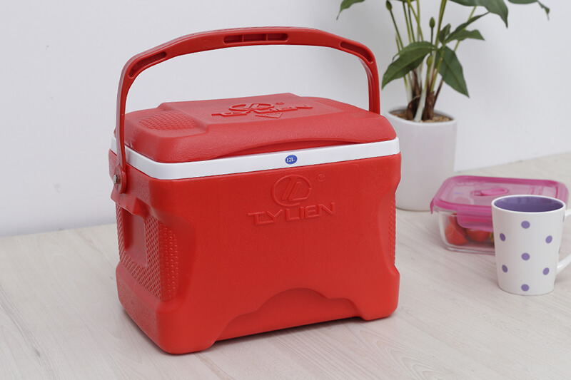 Điểm danh 10 m&oacute;n đồ kh&ocirc;ng thể thiếu khi đi cắm trại