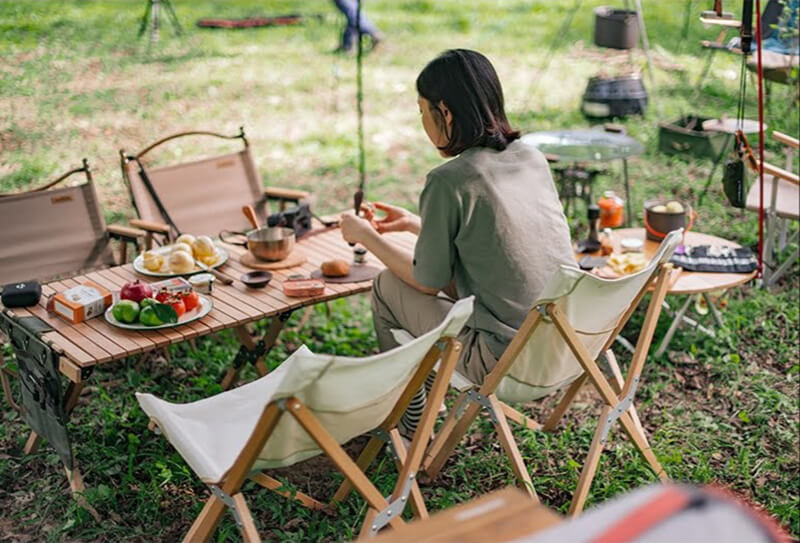 Điểm danh 10 m&oacute;n đồ kh&ocirc;ng thể thiếu khi đi cắm trại