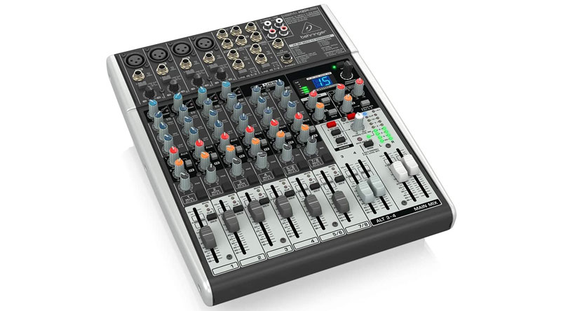 Bàn mixer Behringer X1204USB hiệu ứng âm thanh đa dạng