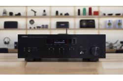 Amply Yamaha RN303: Amply nghe nhạc tích hợp 2 kênh, dáng sang trọng, giá  hơn 6 triệu