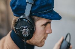 Những thói quen sử dụng tai nghe gây hại nhưng ai cũng mắc phải