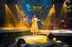 Dàn âm thanh quán cafe nhạc sống Trixie Cafe & Lounge Hà Nội gồm những thiết bị gì?