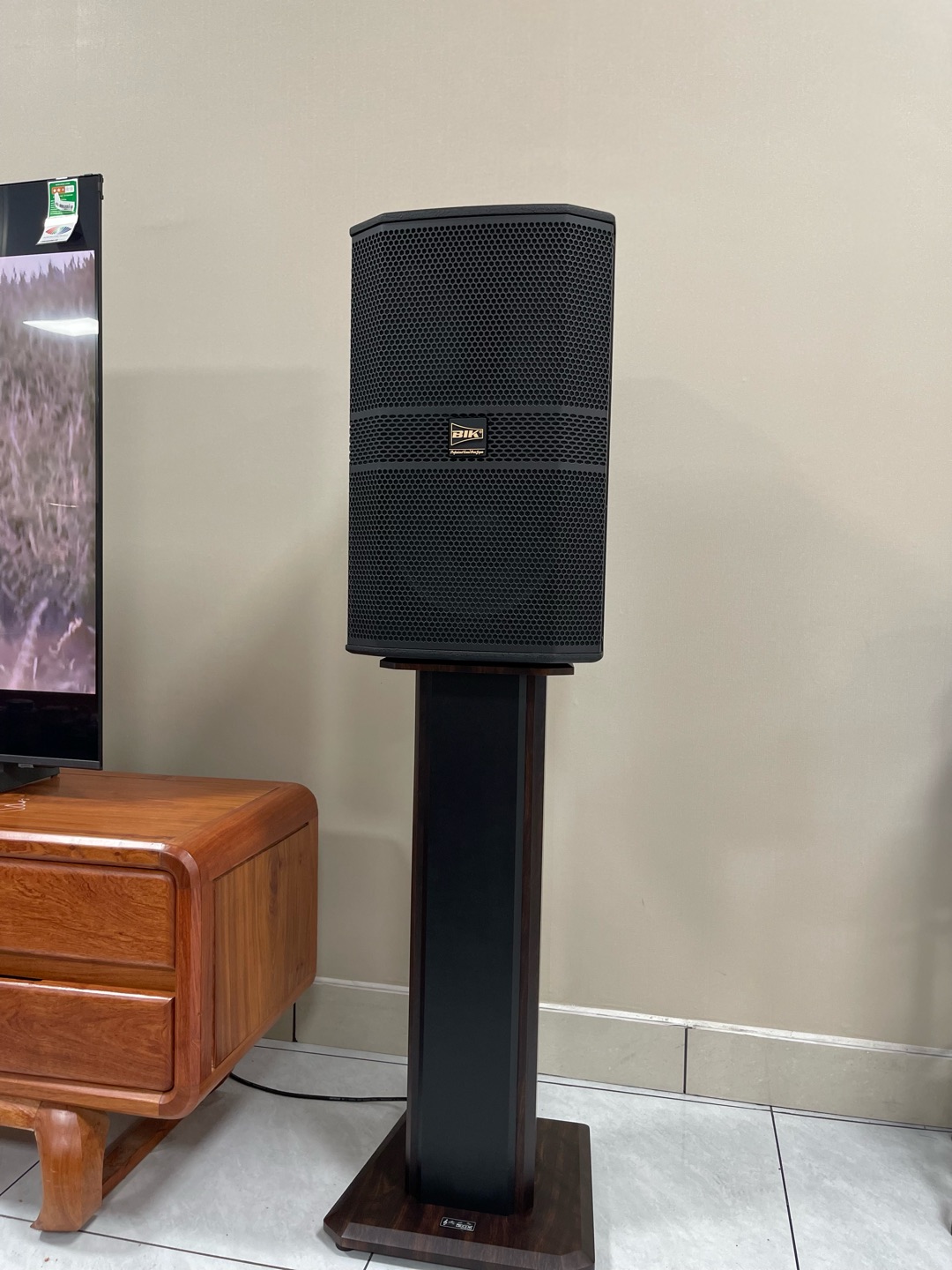 Khách hàngTrần Đăng Vũđánh giá về sản phẩmDàn karaoke đồng bộ BIK New 2026 - 12 (BIK BBK-S312, BIK VK-A52, BIK VK-R51, BIK BBK-W25A, BIK VK- M51)