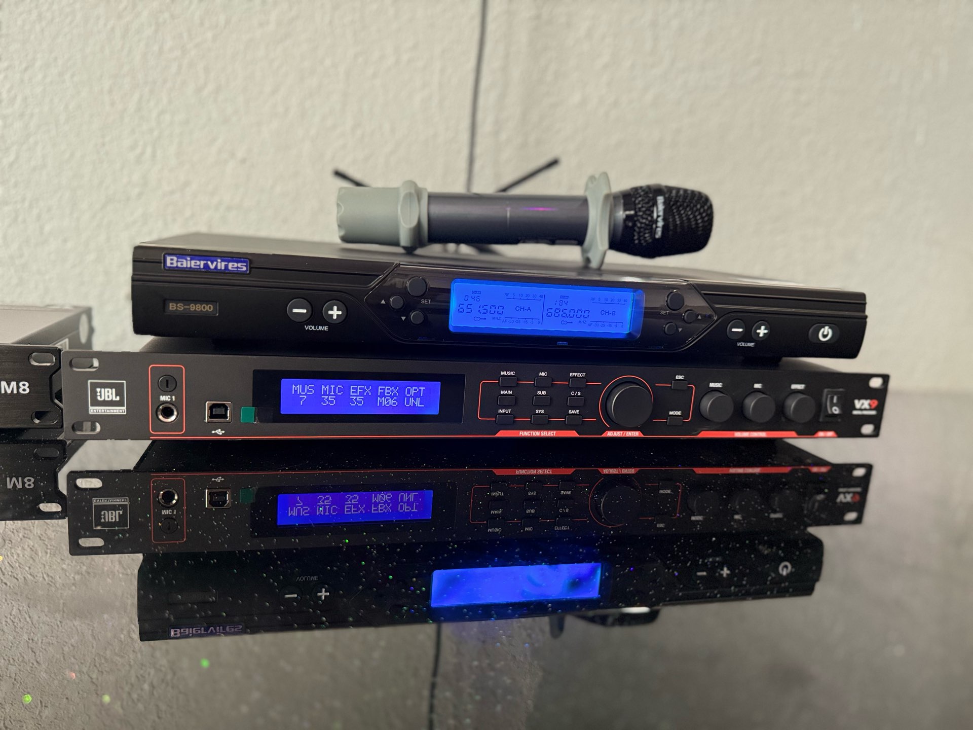 Khách hàngNguyễn Đắc Diệpđánh giá về sản phẩmvang số JBL VX9 
