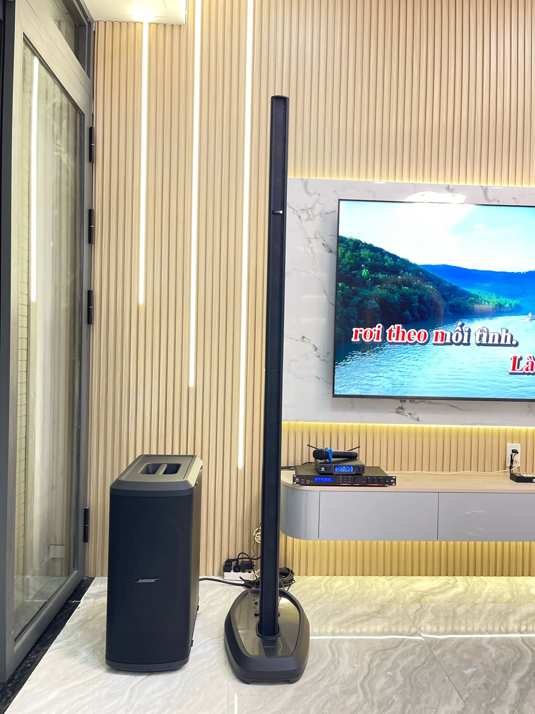 Khách hàngQuang Hùngđánh giá về sản phẩmLoa Bose L1 Pro32 Sub2 (1480W, Phủ âm 180 độ, Loa Column Array)