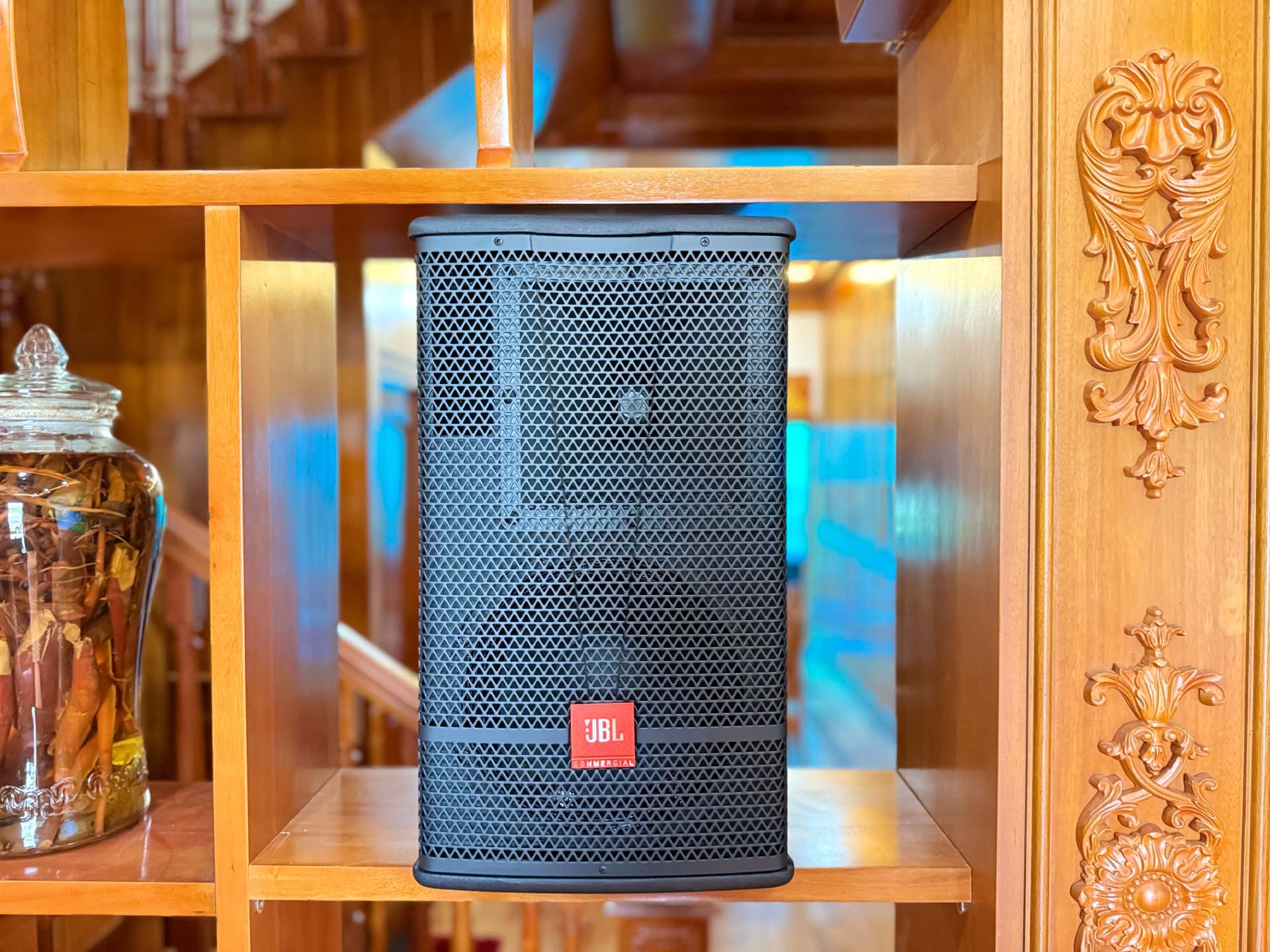 Khách hàngHà Anhđánh giá về sản phẩmLoa karaoke JBL CV1070 (full bass 25cm, Ba Sao)