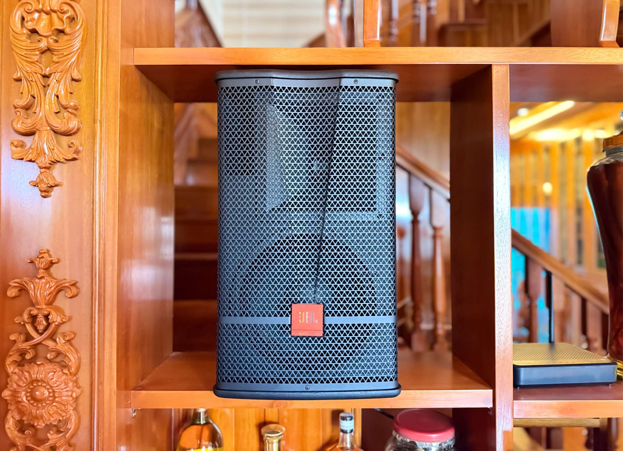 Khách hàngHà Anhđánh giá về sản phẩmLoa karaoke JBL CV1070 (full bass 25cm, Ba Sao)