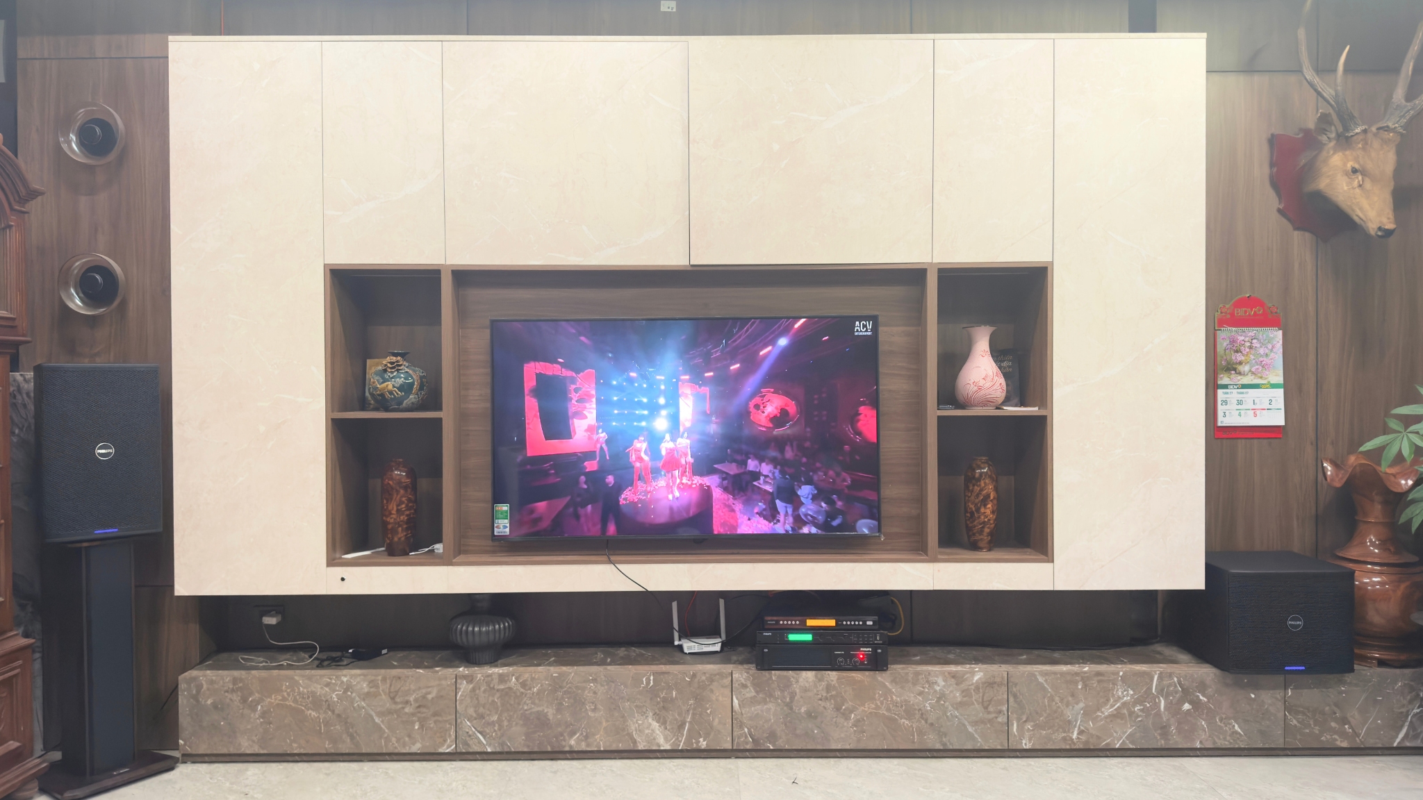 Khách hàngPham Thuyđánh giá về sản phẩmLoa Philips CSS2120/70 (Bass 30cm, 350W RMS)