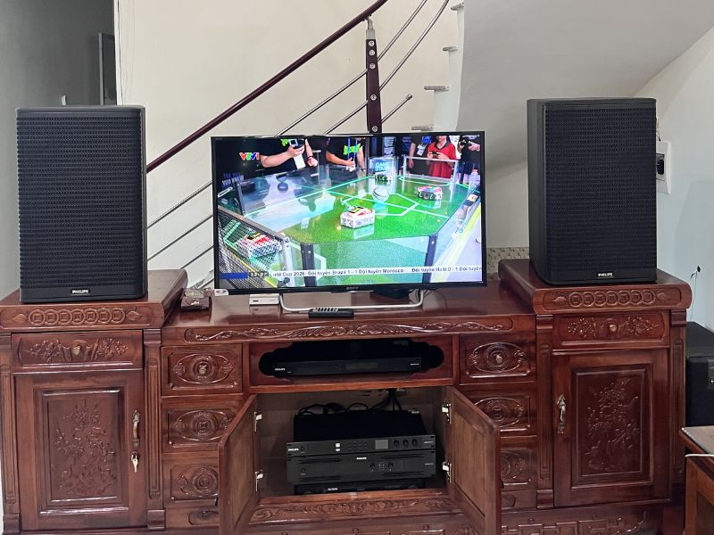 Khách hàngMinh Vươngđánh giá về sản phẩmLoa Philips CSS1600/70 (Bass 30cm, 400W RMS)