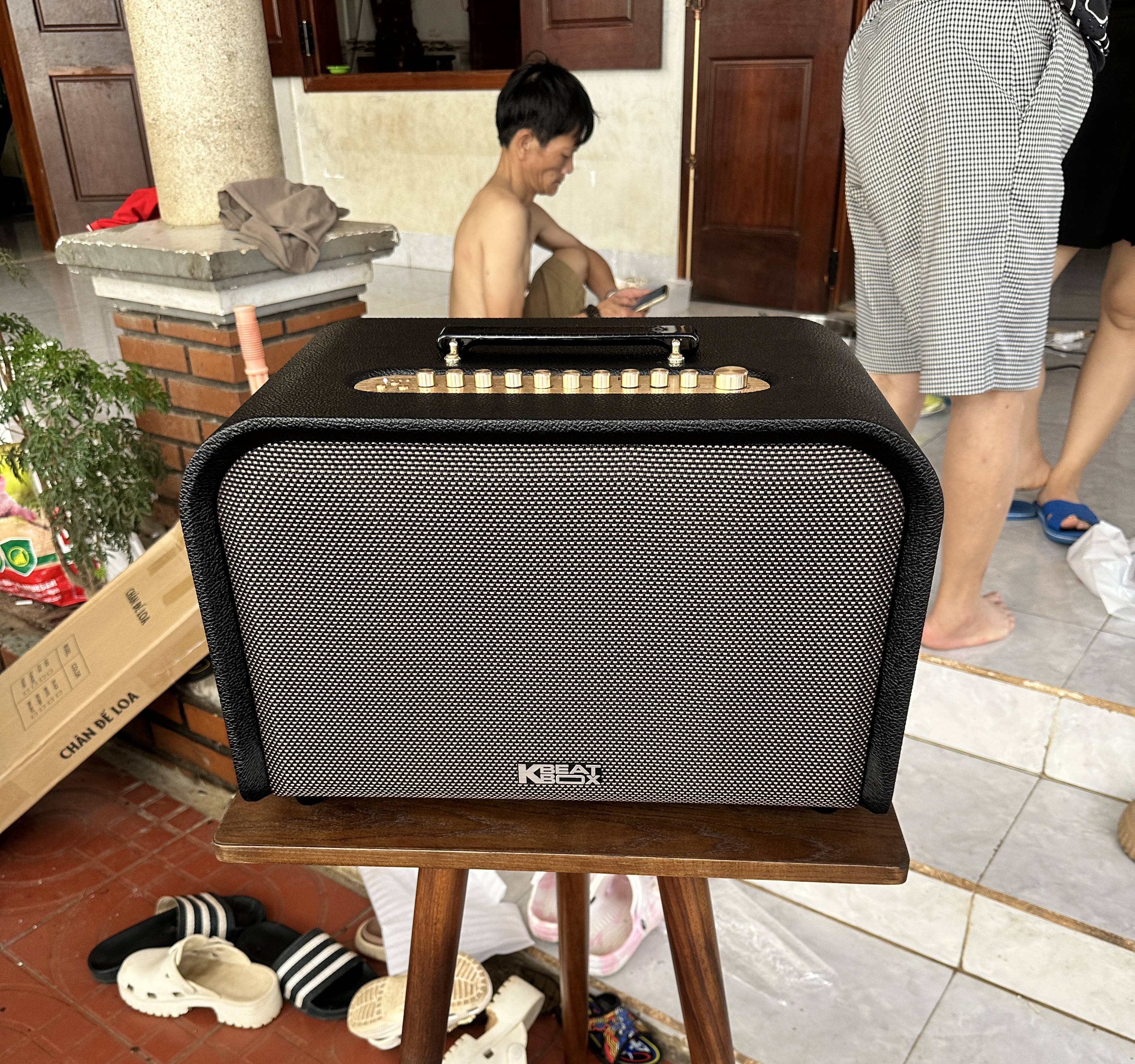 Khách hàngTuấn Linhđánh giá về sản phẩmLoa Acnos Acoustic 3 Compact (New 2026, Bass 20cm, 220W, Quai Xách, Pin Rời, Kèm 2 micro)