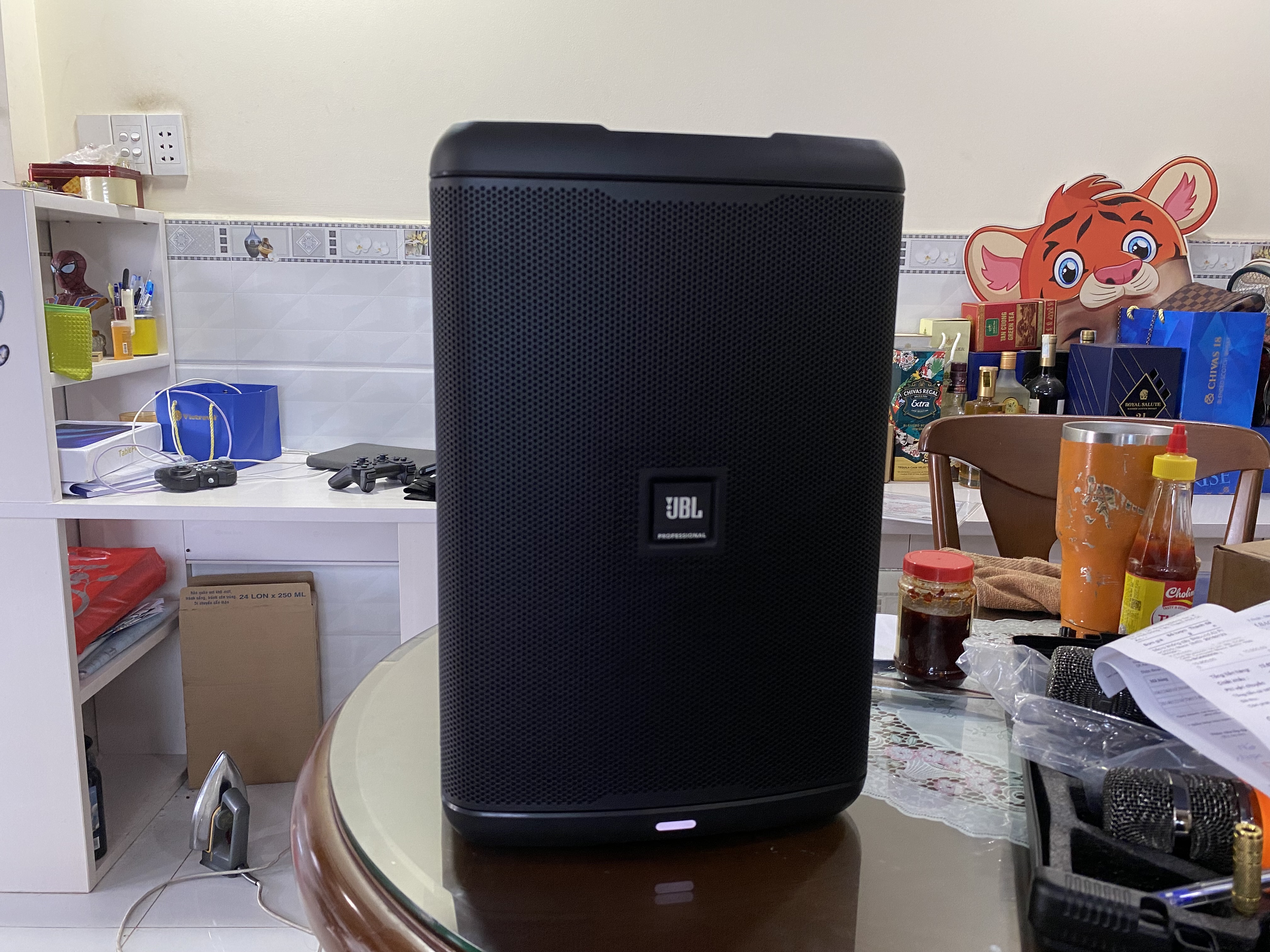 Khách hàngNguyễn Hằngđánh giá về sản phẩmLoa JBL Eon One Compact