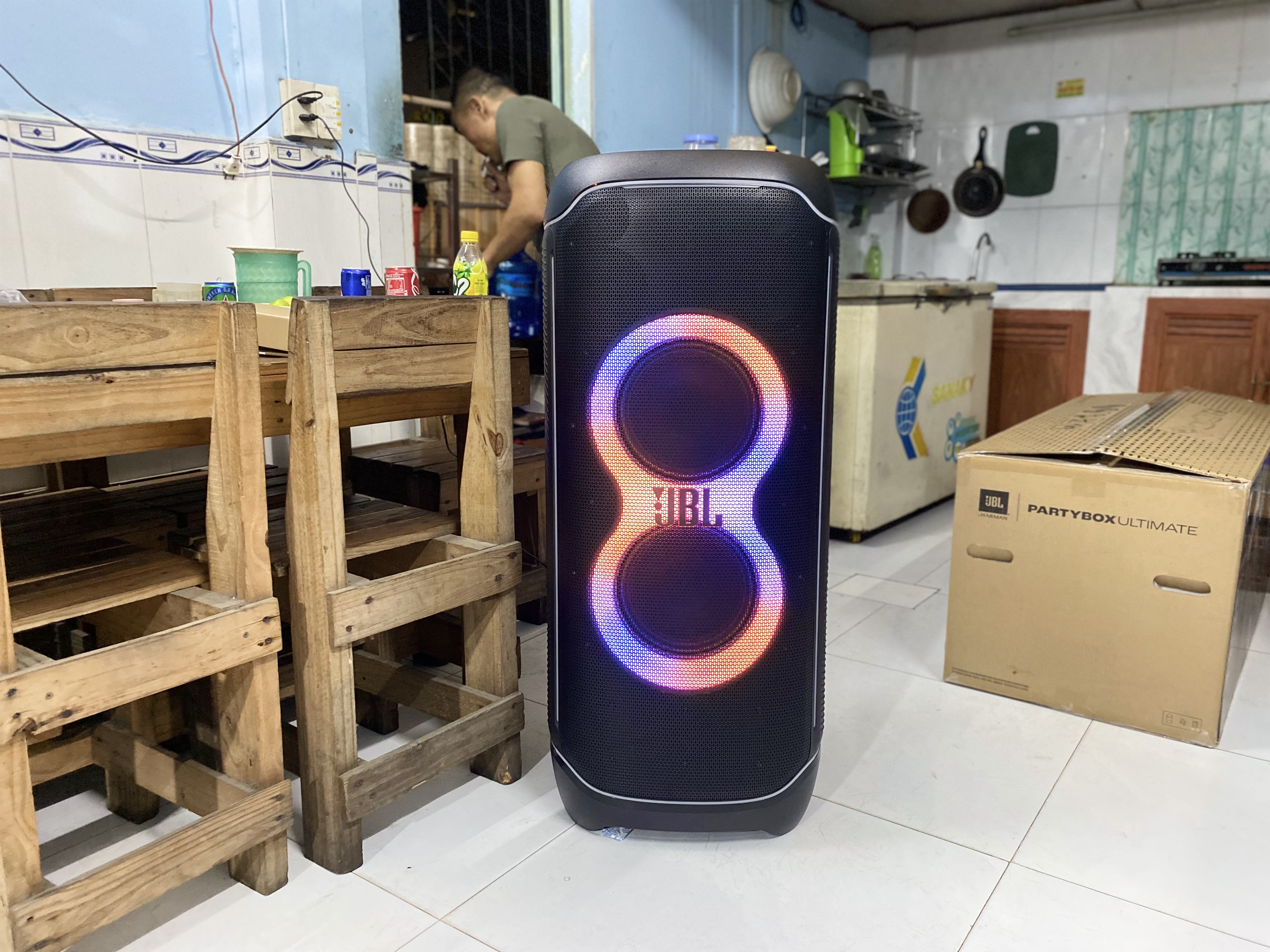 Khách hàngNguyễn Kiềuđánh giá về sản phẩmLoa JBL PartyBox Ultimate (1100W, IPX4, Bluetooth 5.3)