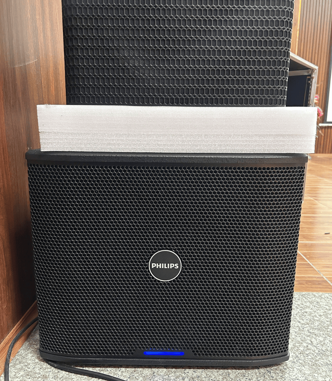 Khách hàngVũ Trườngđánh giá về sản phẩm Loa sub điện Philips CSS2110/70 (Bass 30cm, 500W RMS, Ferrite)